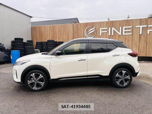 Nissan KICKS 2021-08 7327788-19