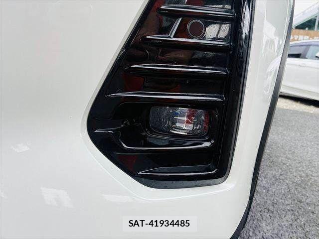 Nissan KICKS 2021-08 7327788-22