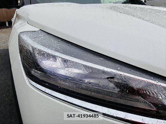 Nissan KICKS 2021-08 7327788-29