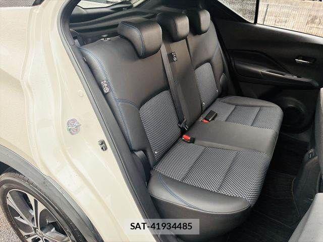 Nissan KICKS 2021-08 7327788-8