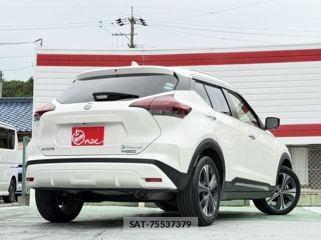 Nissan KICKS 2020-06 7358314-2