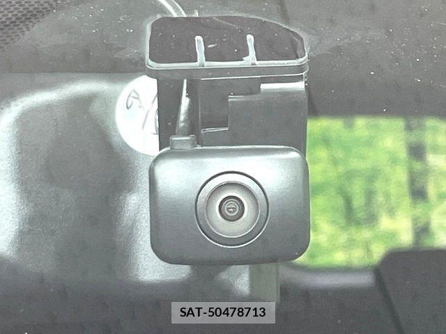Nissan KICKS 2021-02 7358318-6