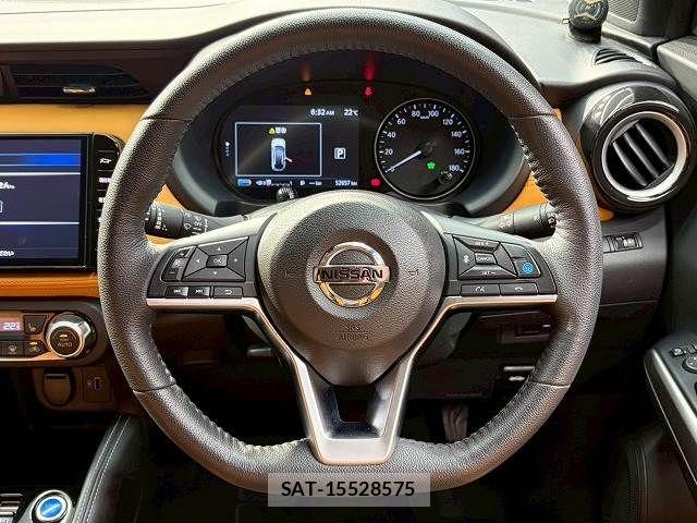 Nissan KICKS 2022-05 7358312-12