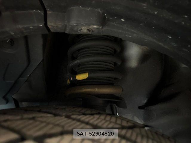 Nissan KICKS 2021-03 7358309-18