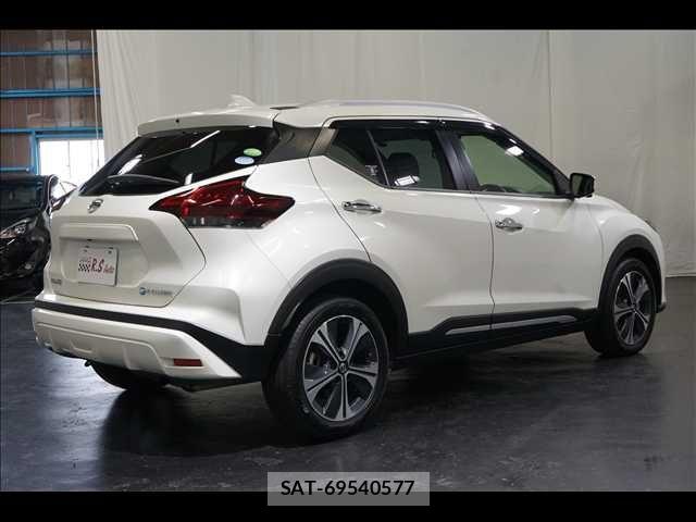 Nissan KICKS 2020-11 7358316-8