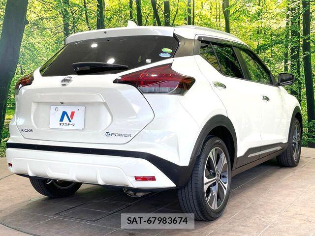 Nissan KICKS 2021-03 7392532-16