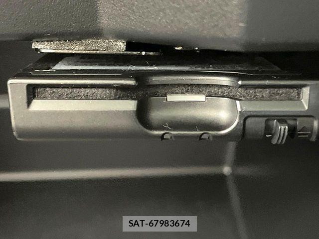 Nissan KICKS 2021-03 7392532-6