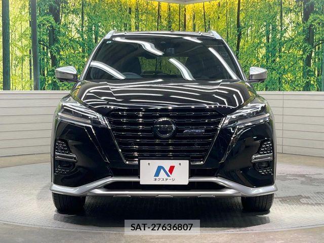 Nissan KICKS 2021-08 7392524-13