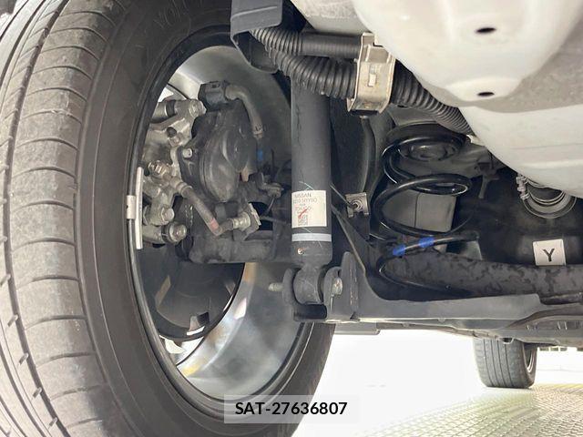 Nissan KICKS 2021-08 7392524-19