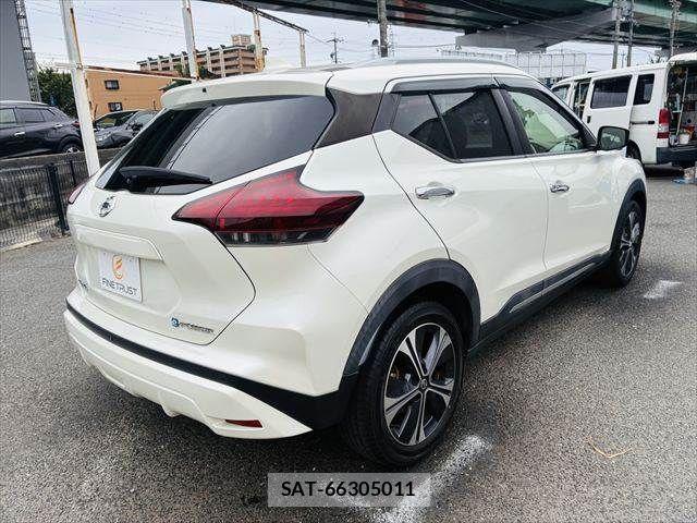 Nissan KICKS 2021-09 7392538-16