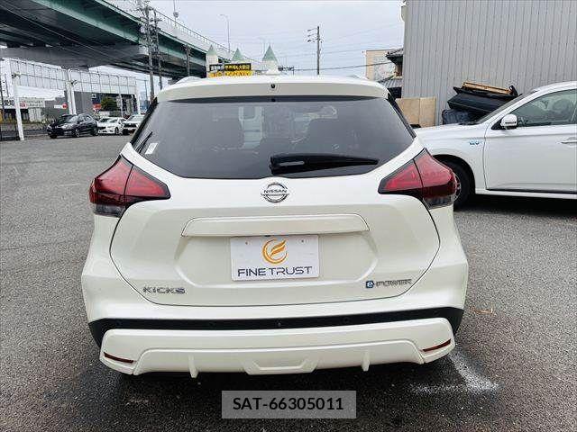 Nissan KICKS 2021-09 7392538-17