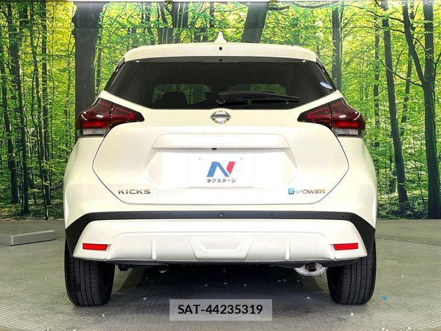 Nissan KICKS 2021-09 7392527-14