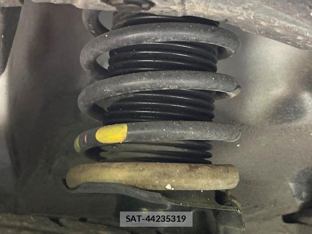Nissan KICKS 2021-09 7392527-19