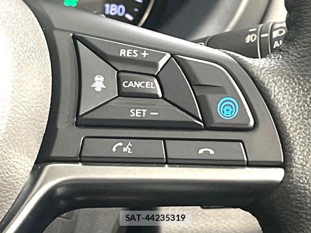 Nissan KICKS 2021-09 7392527-5
