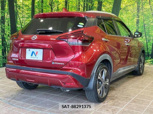 Nissan KICKS 2020-08 7455197-16
