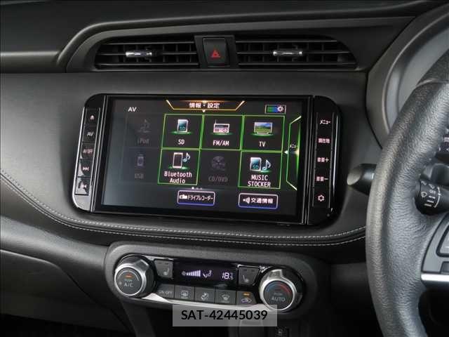 Nissan KICKS 2021-06 7455195-10