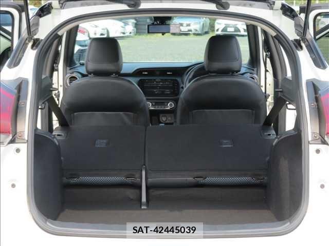 Nissan KICKS 2021-06 7455195-18
