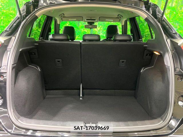 Nissan KICKS 2022-03 7455196-11