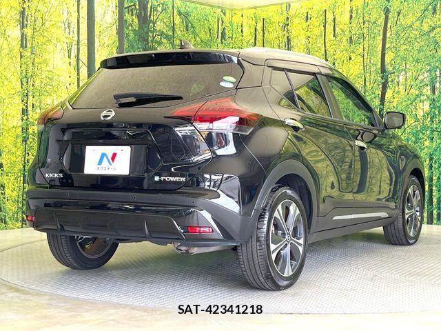 Nissan KICKS 2021-06 7455198-16