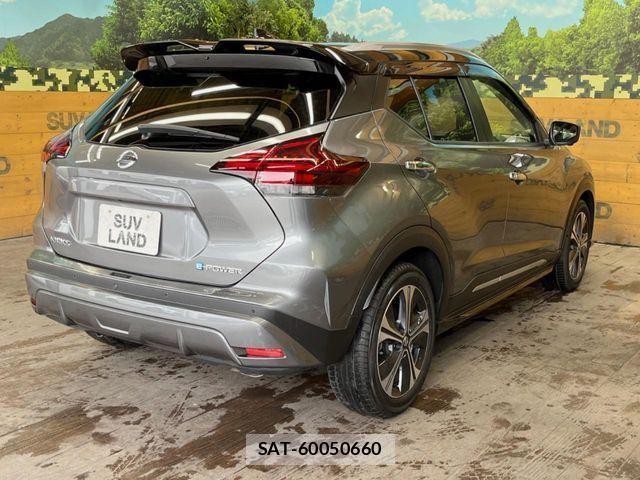 Nissan KICKS 2021-03 7455194-16