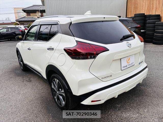 Nissan KICKS 2020-09 7501109-18