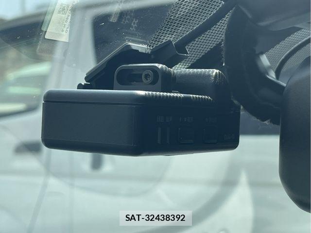 Nissan KICKS 2021-06 7508930-23