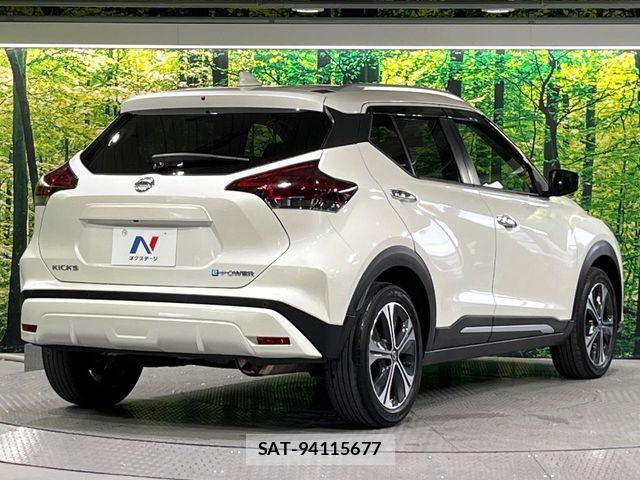 Nissan KICKS 2021-07 7501111-16