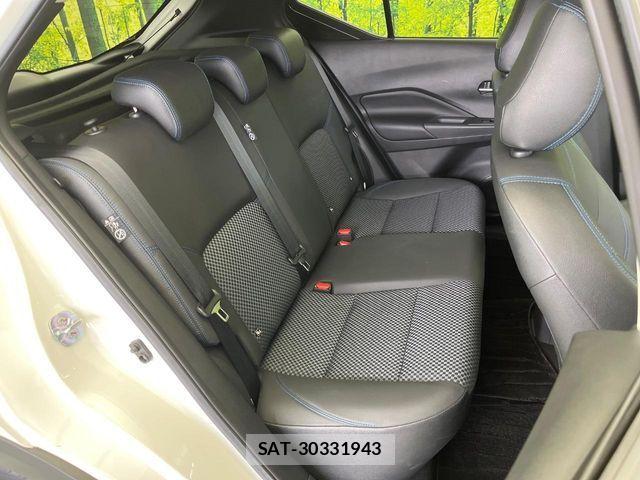 Nissan KICKS 2021-05 7501112-9