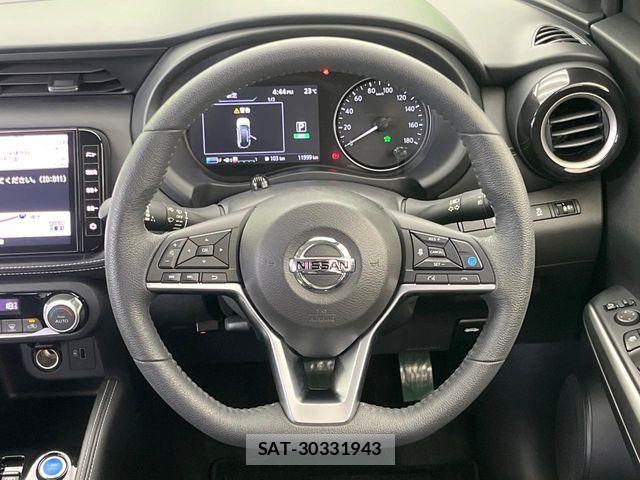 Nissan KICKS 2021-05 7501112-11