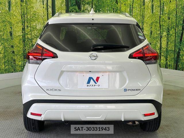Nissan KICKS 2021-05 7501112-15