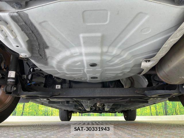 Nissan KICKS 2021-05 7501112-19