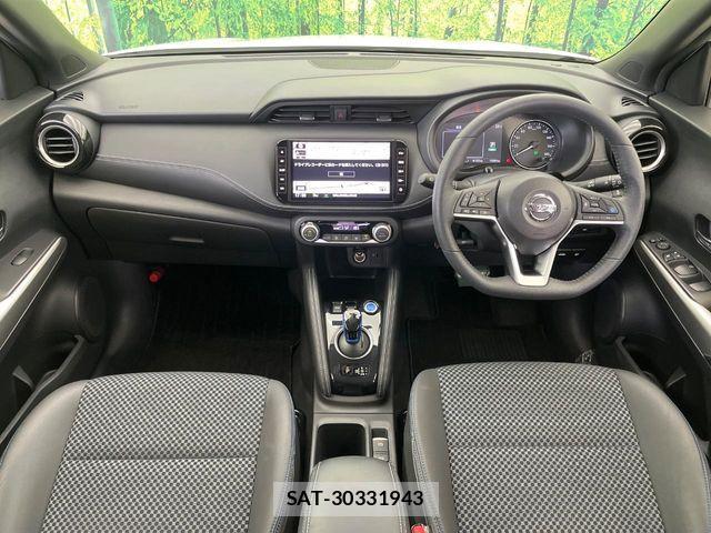 Nissan KICKS 2021-05 7501112-2