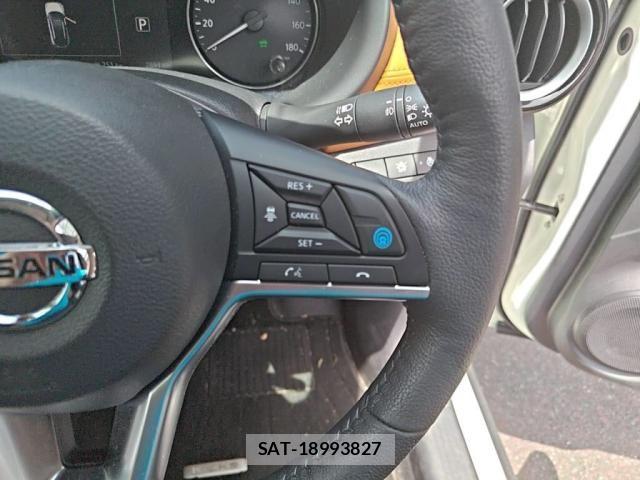 Nissan KICKS 2020-10 7501115-15
