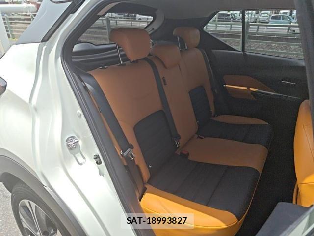 Nissan KICKS 2020-10 7501115-25