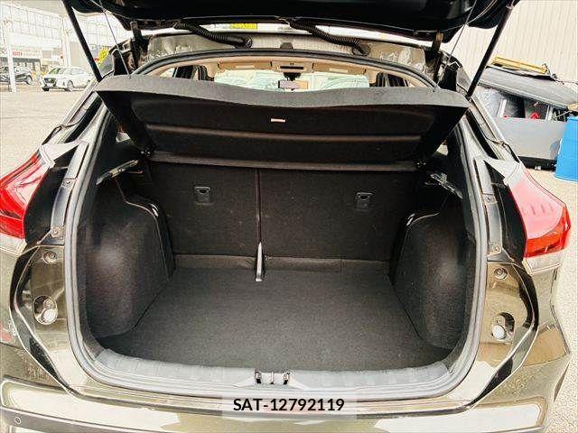 Nissan KICKS 2020-09 7501119-9
