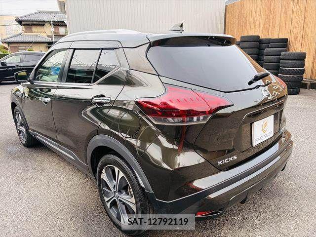 Nissan KICKS 2020-09 7501119-19