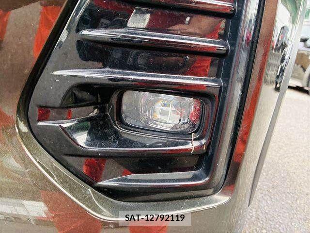 Nissan KICKS 2020-09 7501119-23
