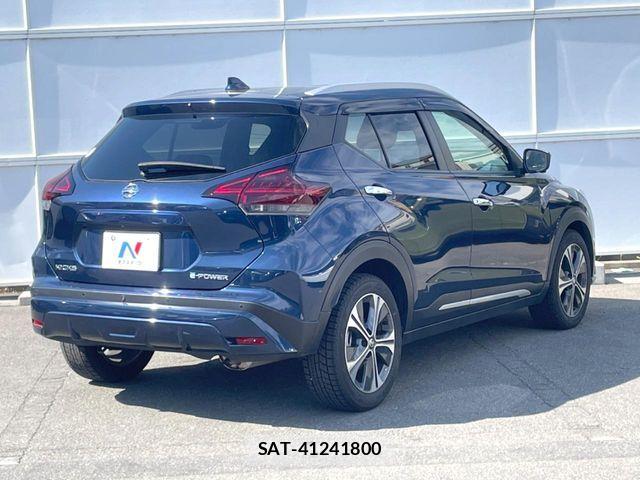 Nissan KICKS 2022-03 7508929-16