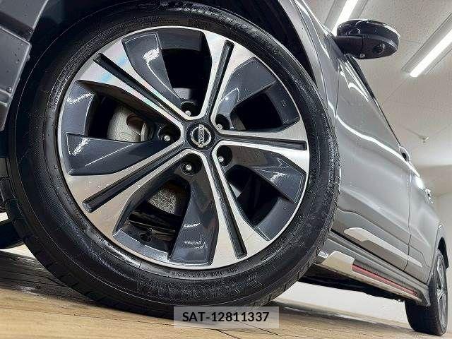 Nissan KICKS 2021-10 7501106-18