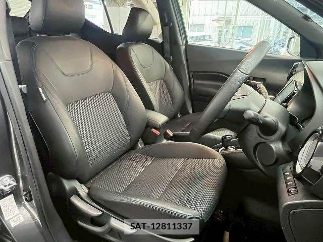 Nissan KICKS 2021-10 7501106-4
