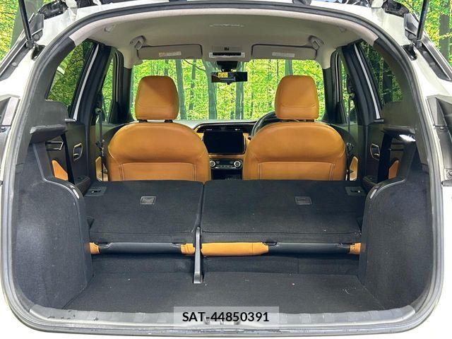 Nissan KICKS 2021-02 7501108-10