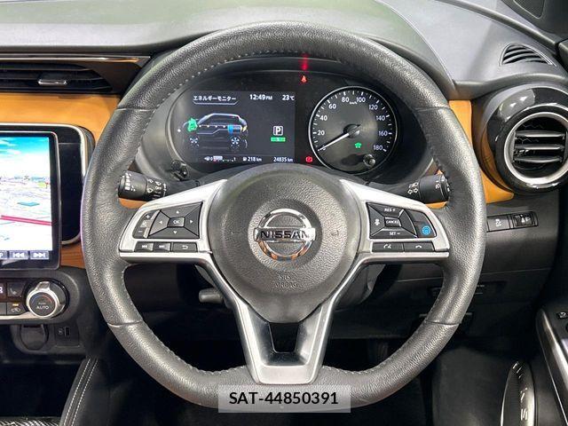 Nissan KICKS 2021-02 7501108-7