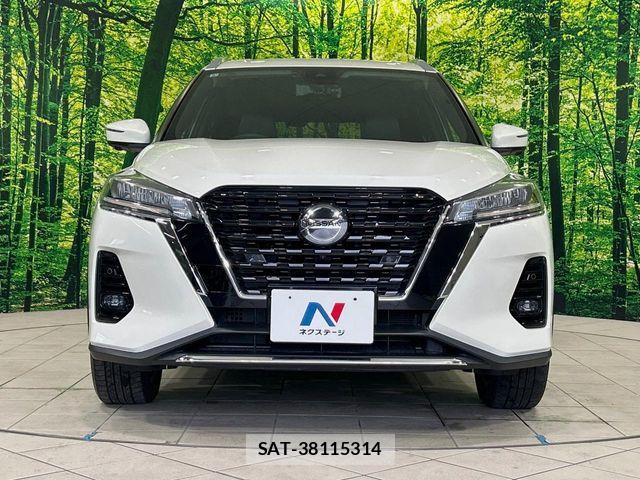 Nissan KICKS 2021-09 7562295-13