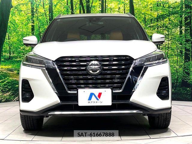 Nissan KICKS 2021-09 7562296-13