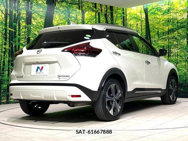 Nissan KICKS 2021-09 7562296-16