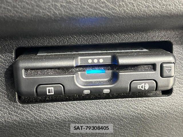 Nissan KICKS 2022-03 7617395-6