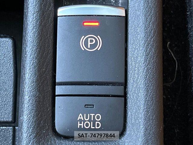 Nissan KICKS 2022-04 7617400-6