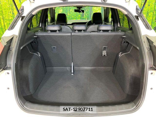 Nissan KICKS 2021-09 7617396-9