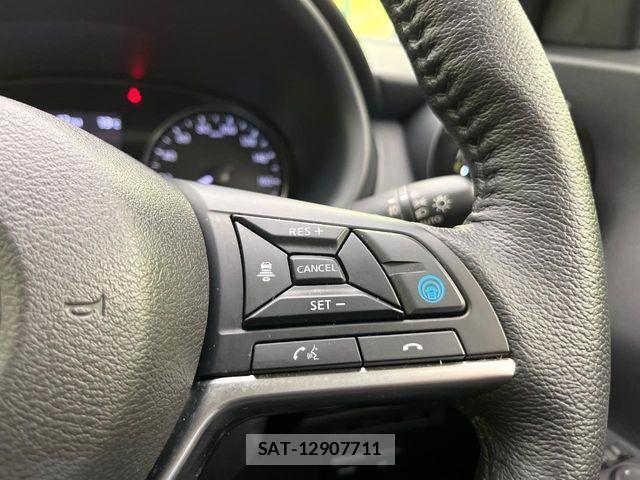 Nissan KICKS 2021-09 7617396-5