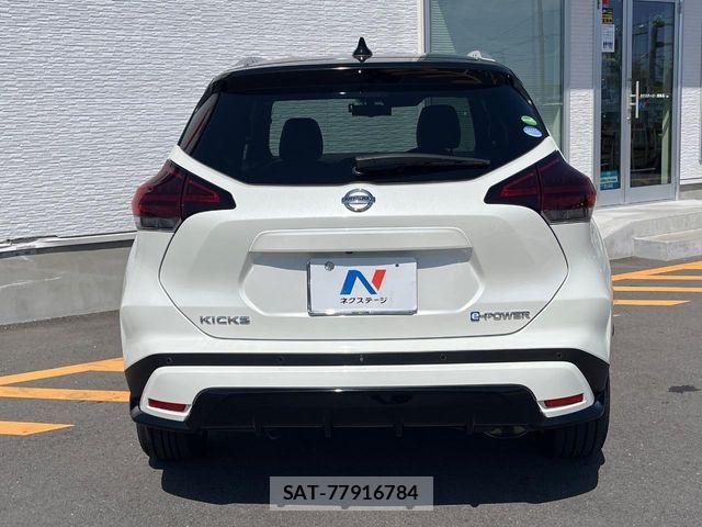 Nissan KICKS 2020-12 7617401-14